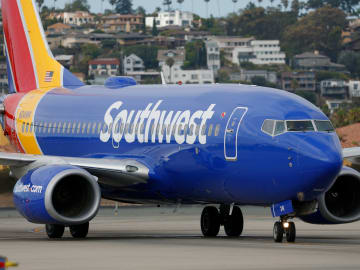 Southwest Airlines Sued Over Viral Passenger Attack and Open Seating… 
