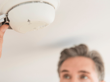 Without Good Batteries, Your Smoke Alarm Could Fail You. Here’s How to Replace Them… 