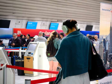 American Airlines Unveils Major Lounge Upgrade in… 