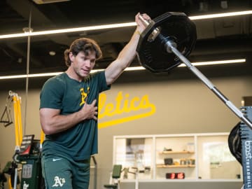 Expert Breaks Down Strength vs. Muscle Size Workouts—and the Best Approach Is… 