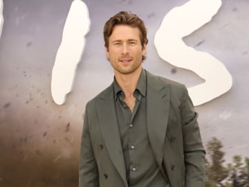 Before Fame, Glen Powell Faced Brutal ‘Friday Night Lights’ Rejection After 4… 