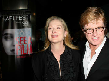 Meryl Streep Pays Tribute to Former Co-Star Robert… 