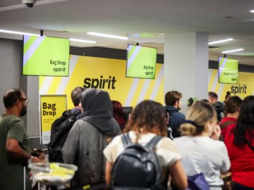 Spirit Airlines Gives Lavish Upgrade to Card… 