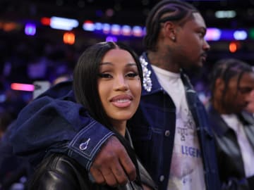 Cardi B Addresses Stefon Diggs Break Up Rumors Over “BBL… 