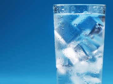 Why Protein Water Could be the Easiest (And Most Refreshing) Way to Hit Your… 