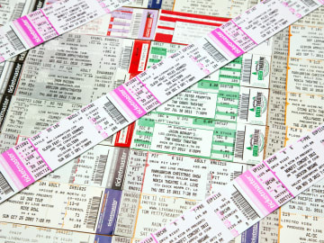 Government Sues Live Nation Over ‘Triple Dipping’ Ticket… 
