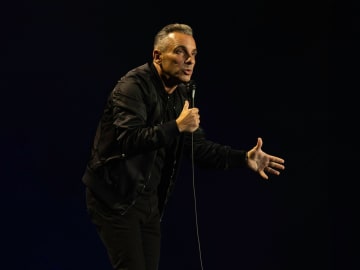 Sebastian Maniscalco’s AC Residency Is the Comedy Escape We All… 