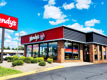 Wendy’s Debuts New Menu Item With a Lineup of 6 Bold Dipping Sauces - And They’re Here to… 