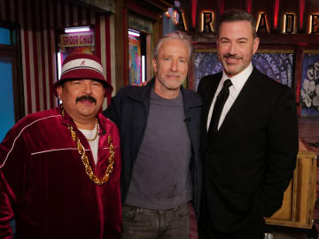 Jimmy Kimmel Reveals He Stole His Late-Night Hosting Gig from Jon… 