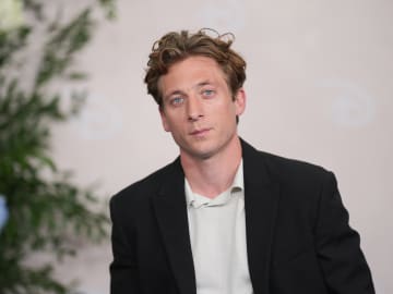 Jeremy Allen White Finally 