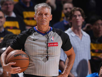 No, Scott Foster Was Not Arrested in Gambling… 