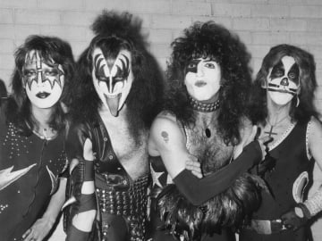 Gene Simmons and Paul Stanley React to KISS Rocker Ace Frehley