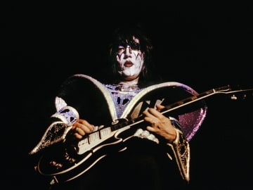 The Best Ace Frehley Album Is an Underloved KISS… 