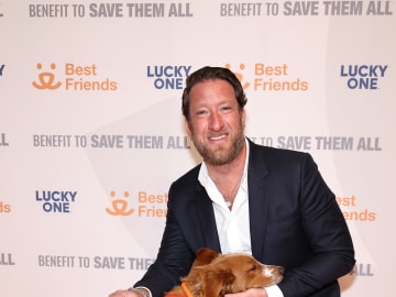 Dave Portnoy Had 3-Word Response to Tom Brady Cloning His… 