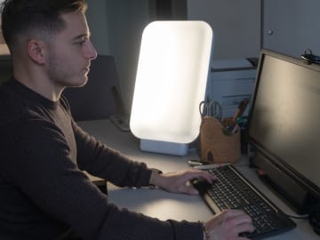 Seasonal Depression Dragging You Down? Try These 4 Daily Habits Recommended by… 