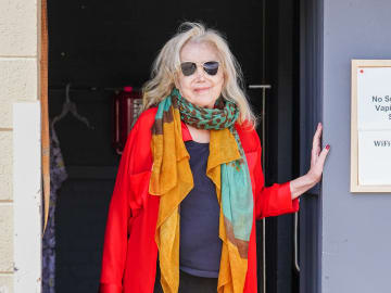 Golden Globe-Winning Actress Dies at 84 Following Health… 