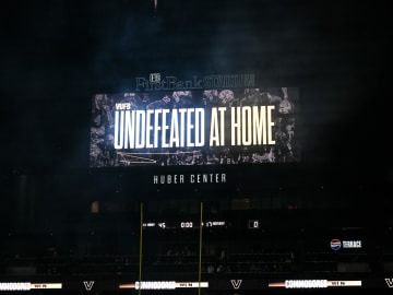 Star College Football QB