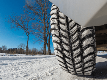 The Hidden Signs Your Winter Tires Are Too Old—Even if the Tread Looks… 