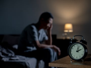 Why You Wake Up at 3 A.M. and How to Fix It, Experts… 
