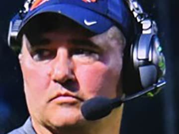 Wife of Missing Football Coach Makes Telling Move on Social… 