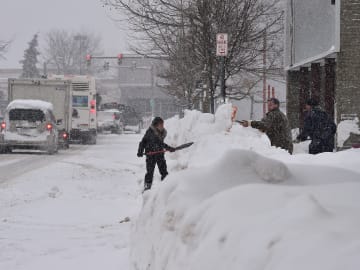 Winter Storm Warnings Announced for 19 States as 30 Inches of Snow Quickly… 