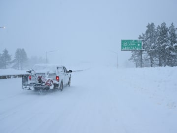 Winter Storm Warning Issued as 18 Inches of Snow Sparks ‘Unless It Is an Emergency’ Travel… 