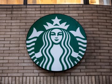 Starbucks Is Giving 4 Lucky Customers Free Coffee for 30 Years—Here’s How to… 
