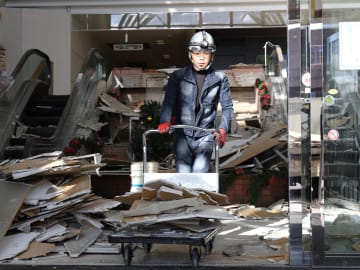 Megaquake Warning Issued Over Fears That 98-Foot Tsunami Could Kill 200,000… 