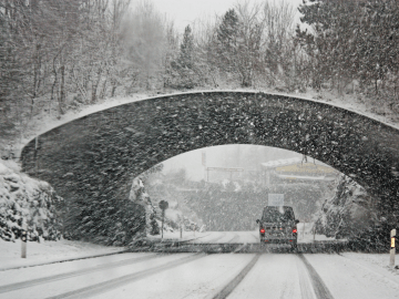 Winter Storm Coming? Here’s How Much Range Your EV Really Loses in the… 
