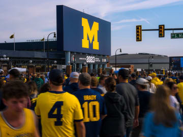 Paige Shiver Is the Daughter of Veteran Bears Scout, Jeff… 