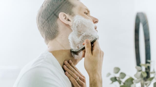 How to Cut Men's Hair at Home, A Barber's Guide | Men's Journal - Men's Journal How to Cut Men's Hair at Home, A Barber's Guide | Men's Journal - Men's Journal
