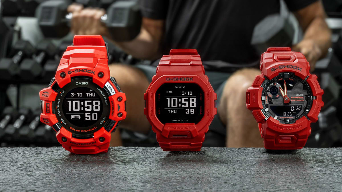 Niet modieus Socialistisch in het geheim Review: G-SHOCK MOVE Burning Red Series Watches | Men's Journal - Men's  Journal