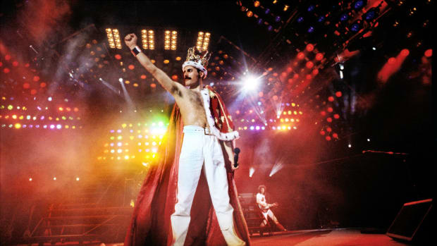 Freddie Mercurys Most Spunktacular Outfits  ETCanadacom