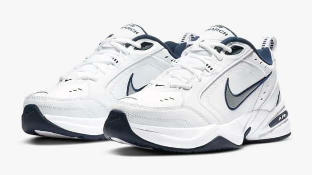 white nike dad shoes