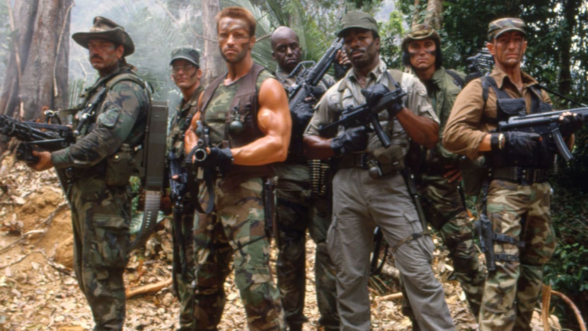Arnold Schwarzenegger - Predator (1987) - 8 1/2 X 11