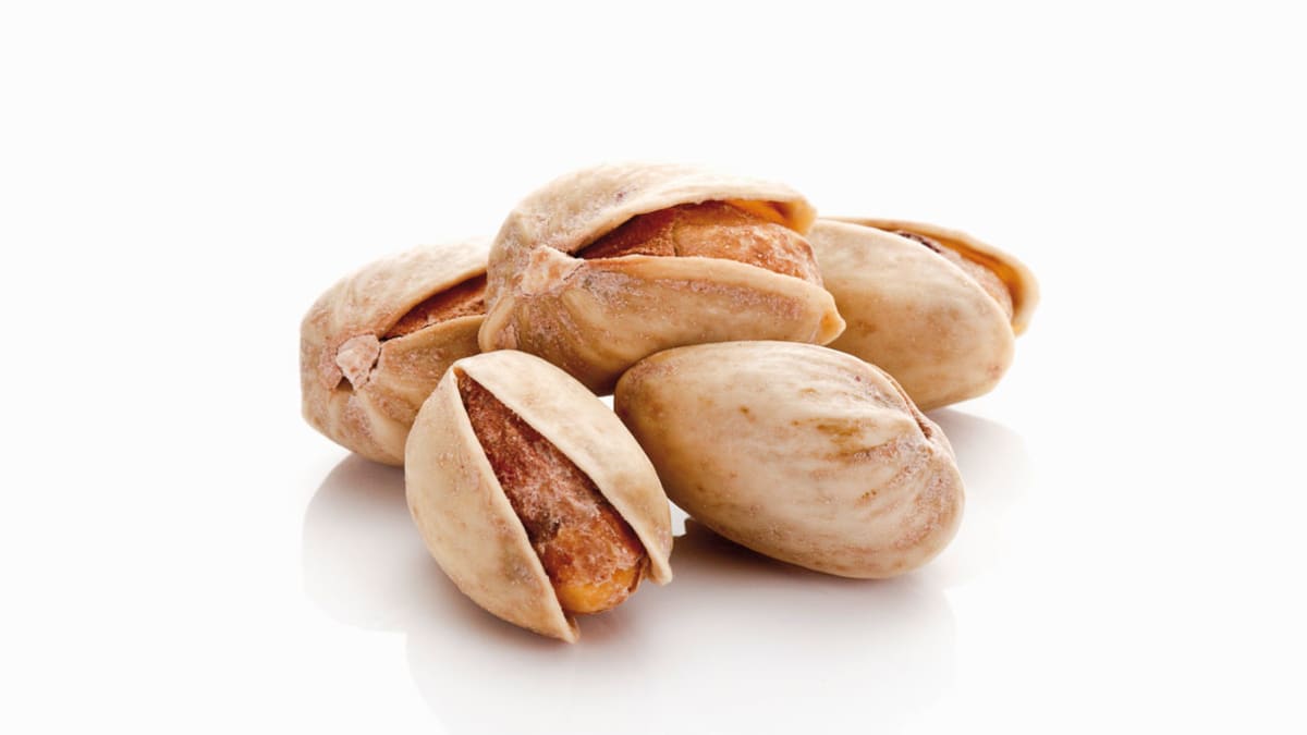 7 Nuts You Should Be Eating And 7 You Shouldn't