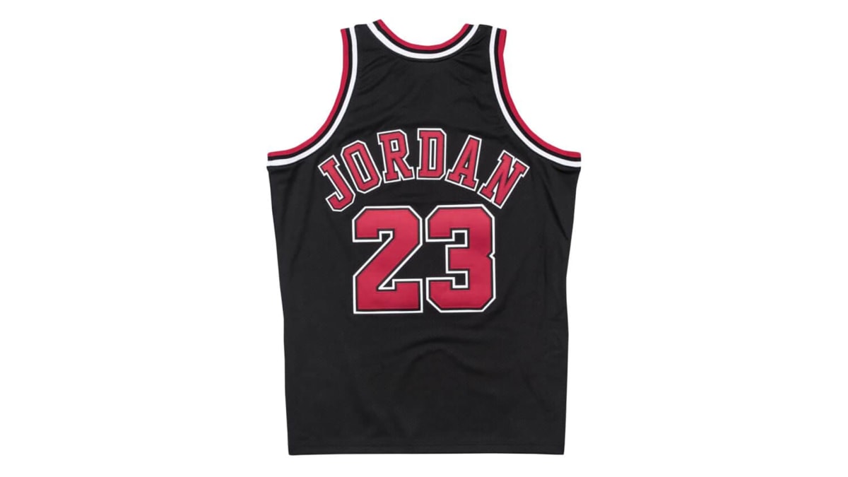 Chicago Bulls Michael Jordan 1997 Alternate Authentic Jersey By