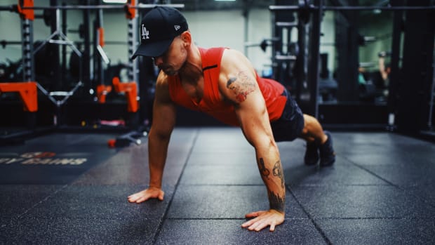 Bodyweight workouts Men s Journal