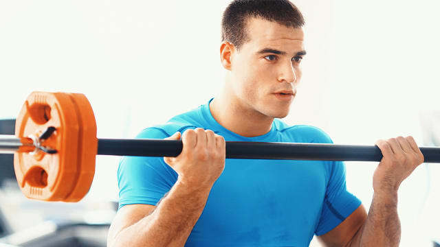 10 Best Bicep Curl Variations To Build Muscle Men s Journal