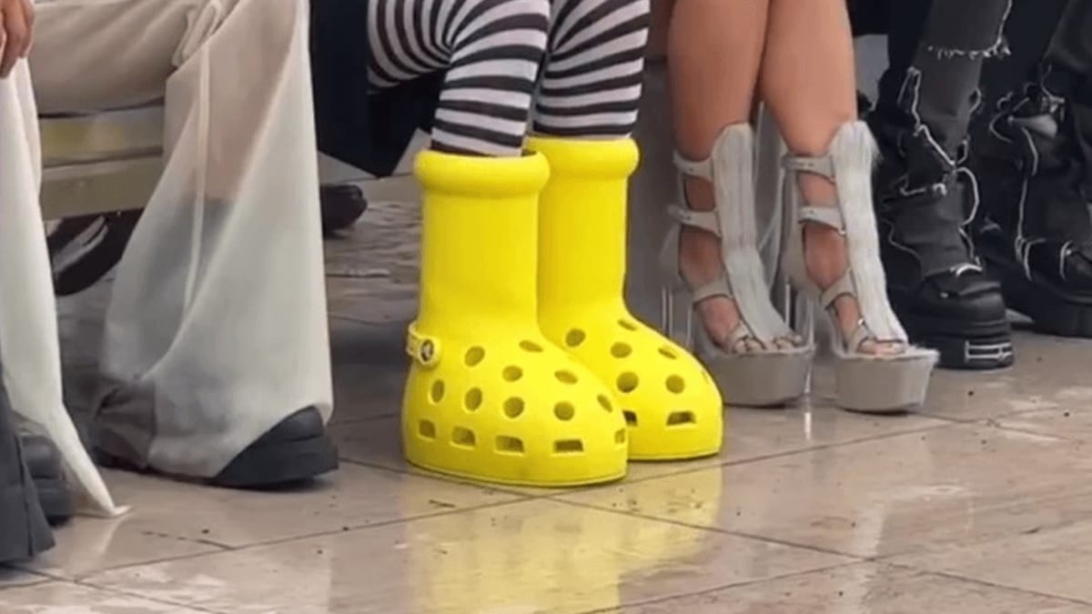 The deals yellow boot