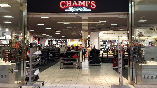 Champs sneaker sale outlet