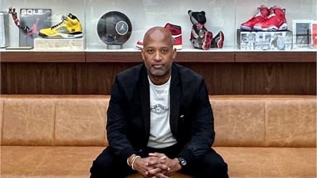 Nike mitchell and ness sales