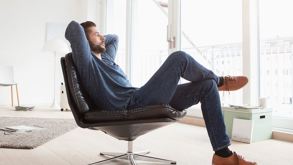 Recliner crunches store