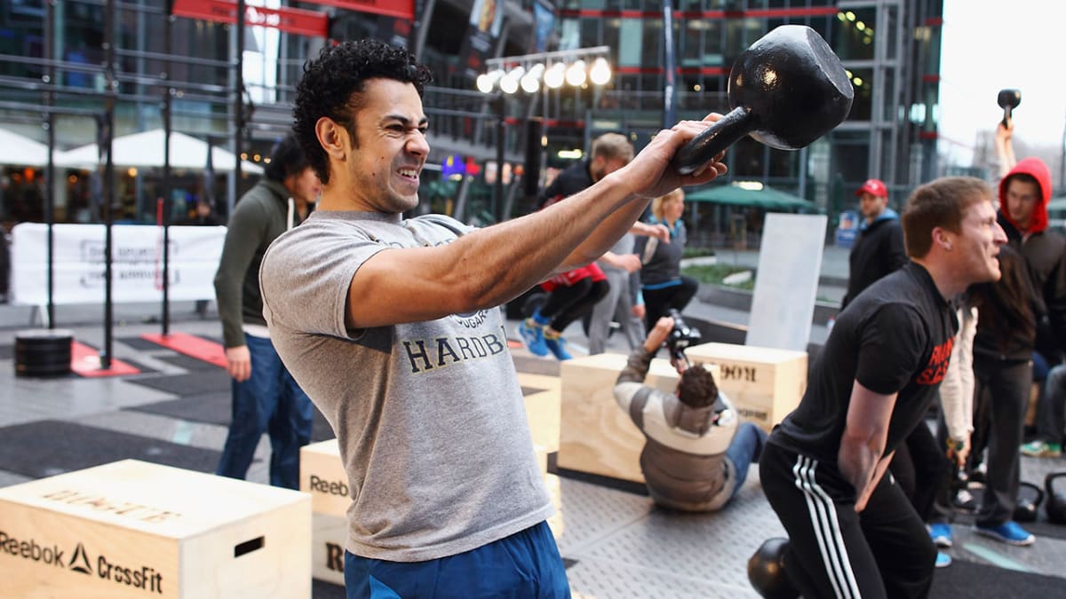 10 best CrossFit workouts for weight loss Men s Journal
