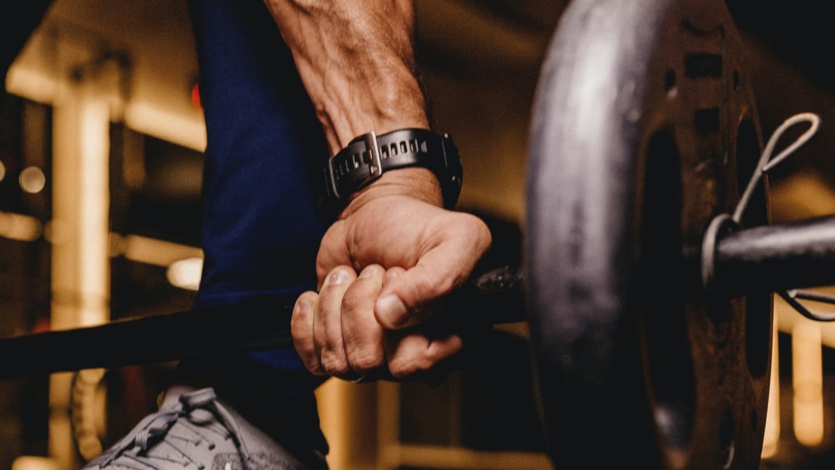6 Best Fitness Watches for Strength Workouts in 2022 Men s