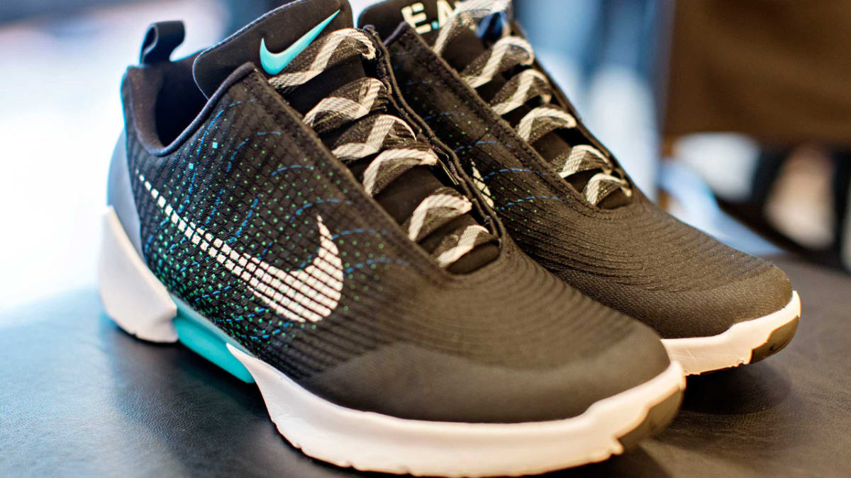 Nike HyperAdapt 1.0 review What it s like to wear self lacing Back to the Future shoe of your dreams Men s Journal
