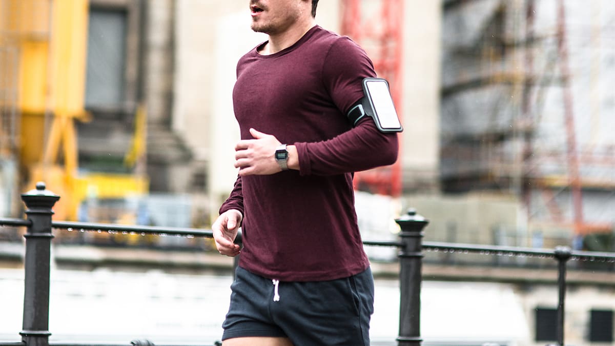 Running shorts with cell phone holder online