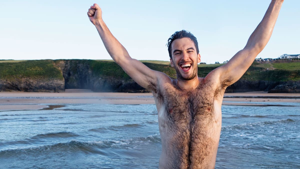 Do Women Like Chest Hair On A Man Men s Journal