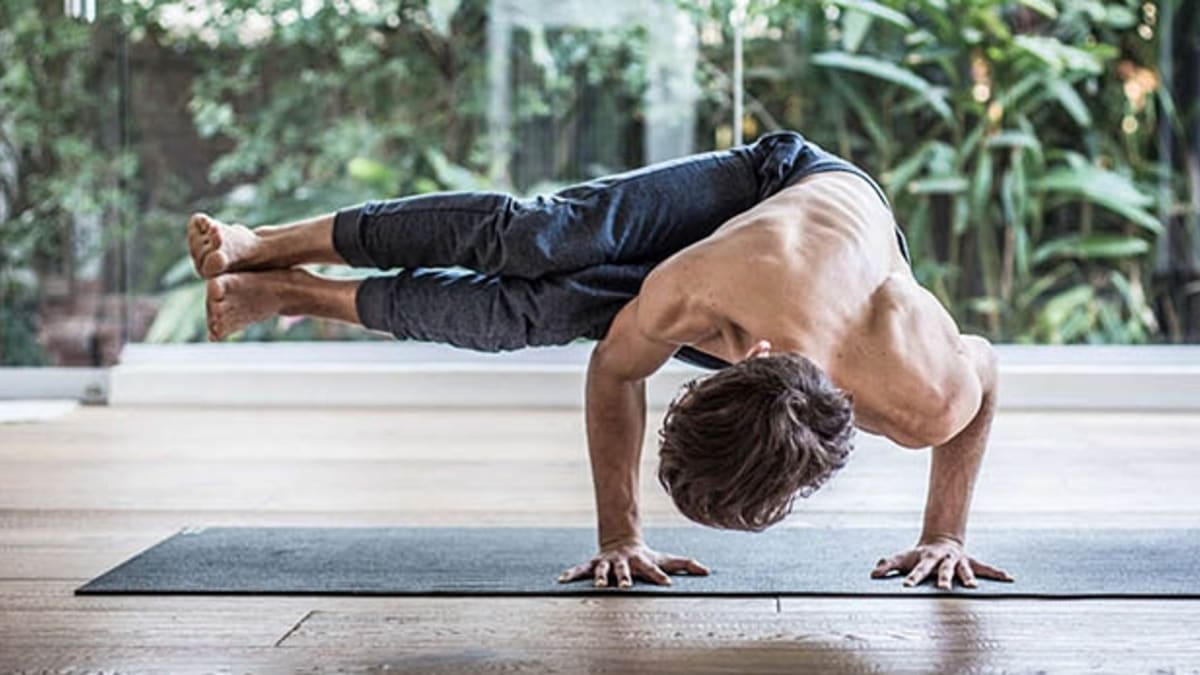 Yoga apparel for guys top
