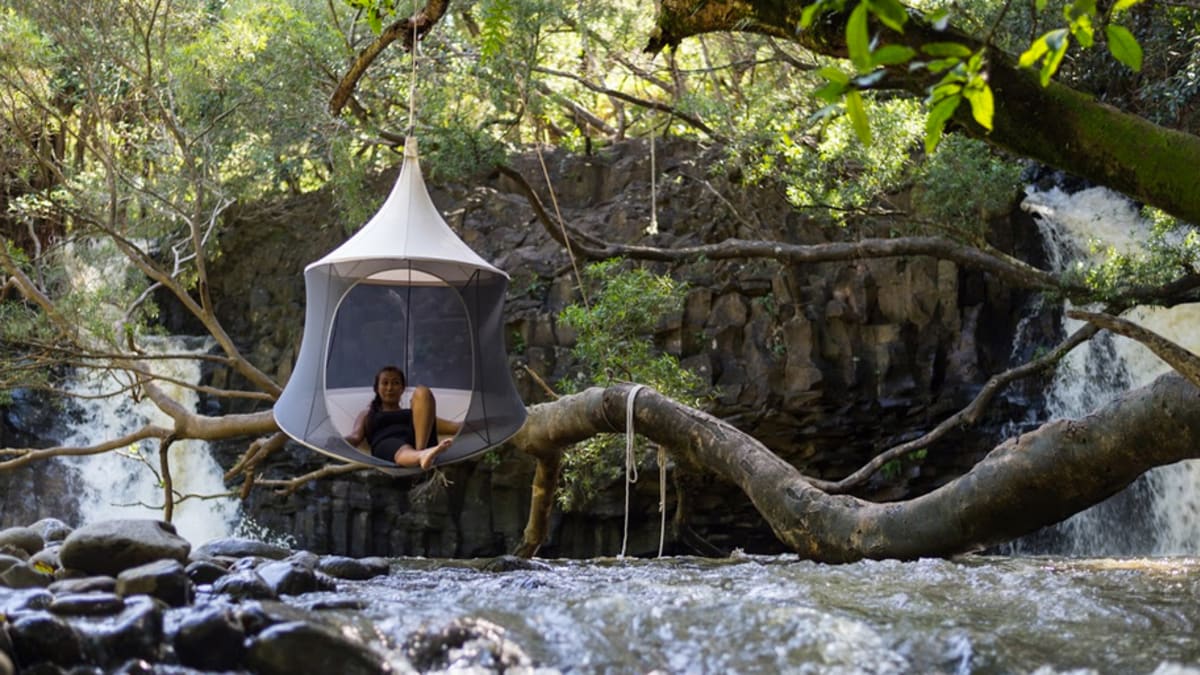 Finally an instant treehouse lounger for adults Men s Journal